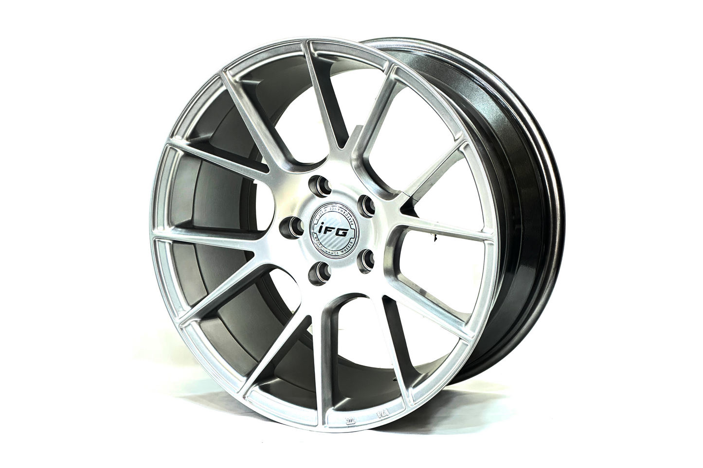 IFG 17 inch 5 hole 114 PCD Hyper Silver