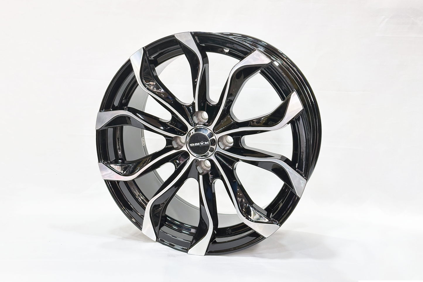 Onyx 05 16 Inch 5 Hole Black Diamond Cut 114 PCD