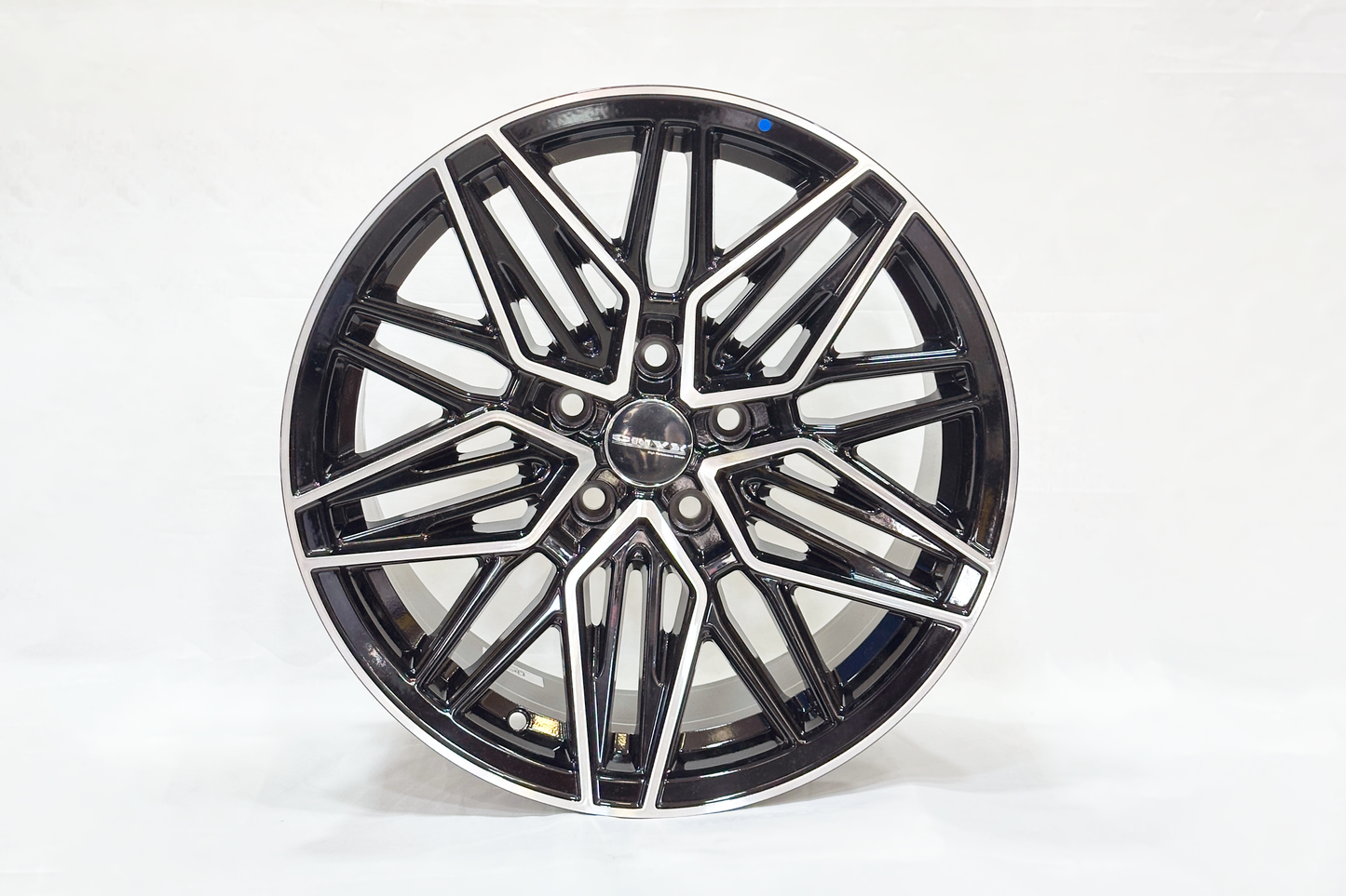 Onyx 06 17 Inch 5 Hole Black Diamond Cut 100 PCD