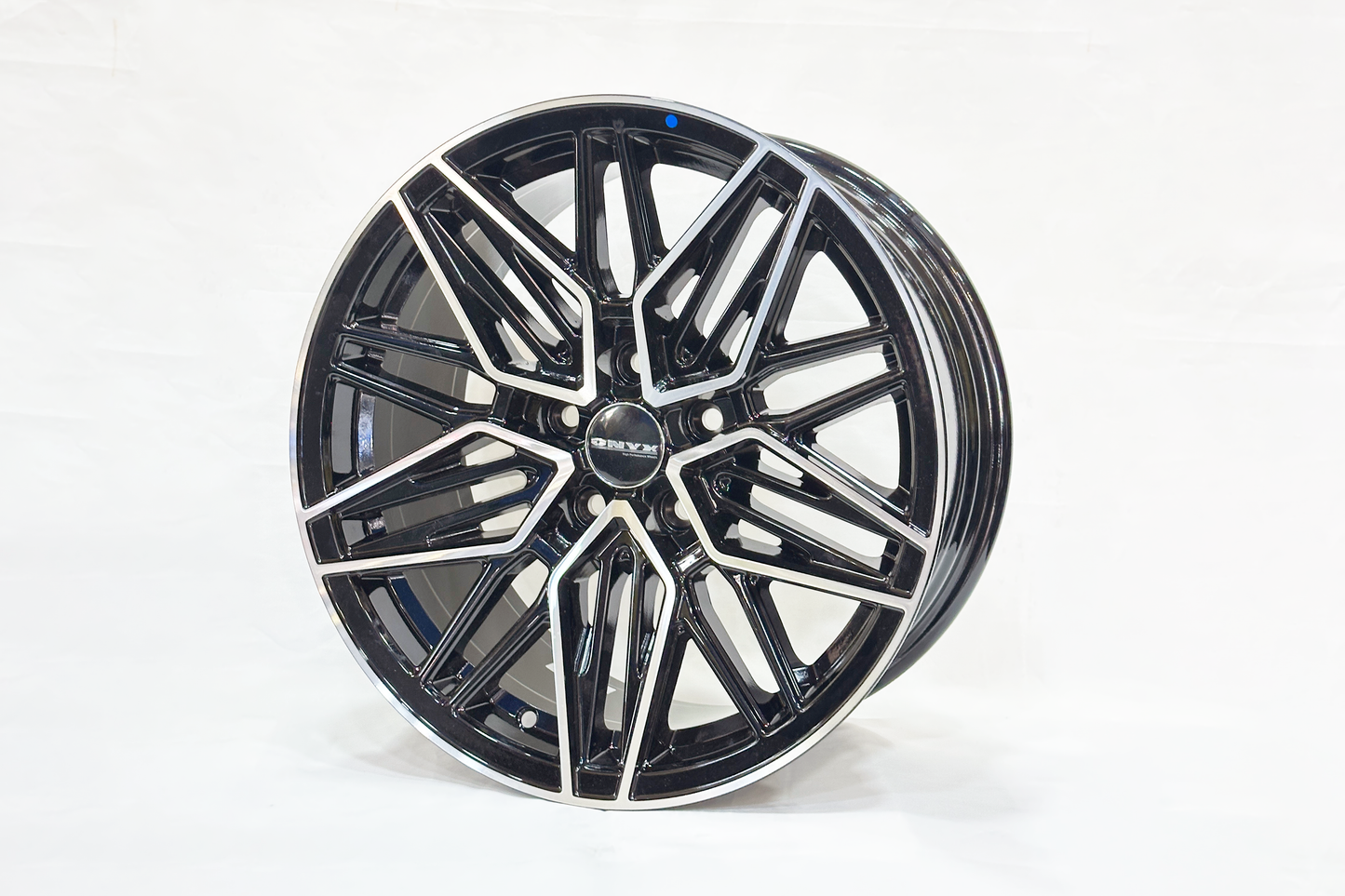 Onyx 06 17 Inch 5 Hole Black Diamond Cut 100 PCD