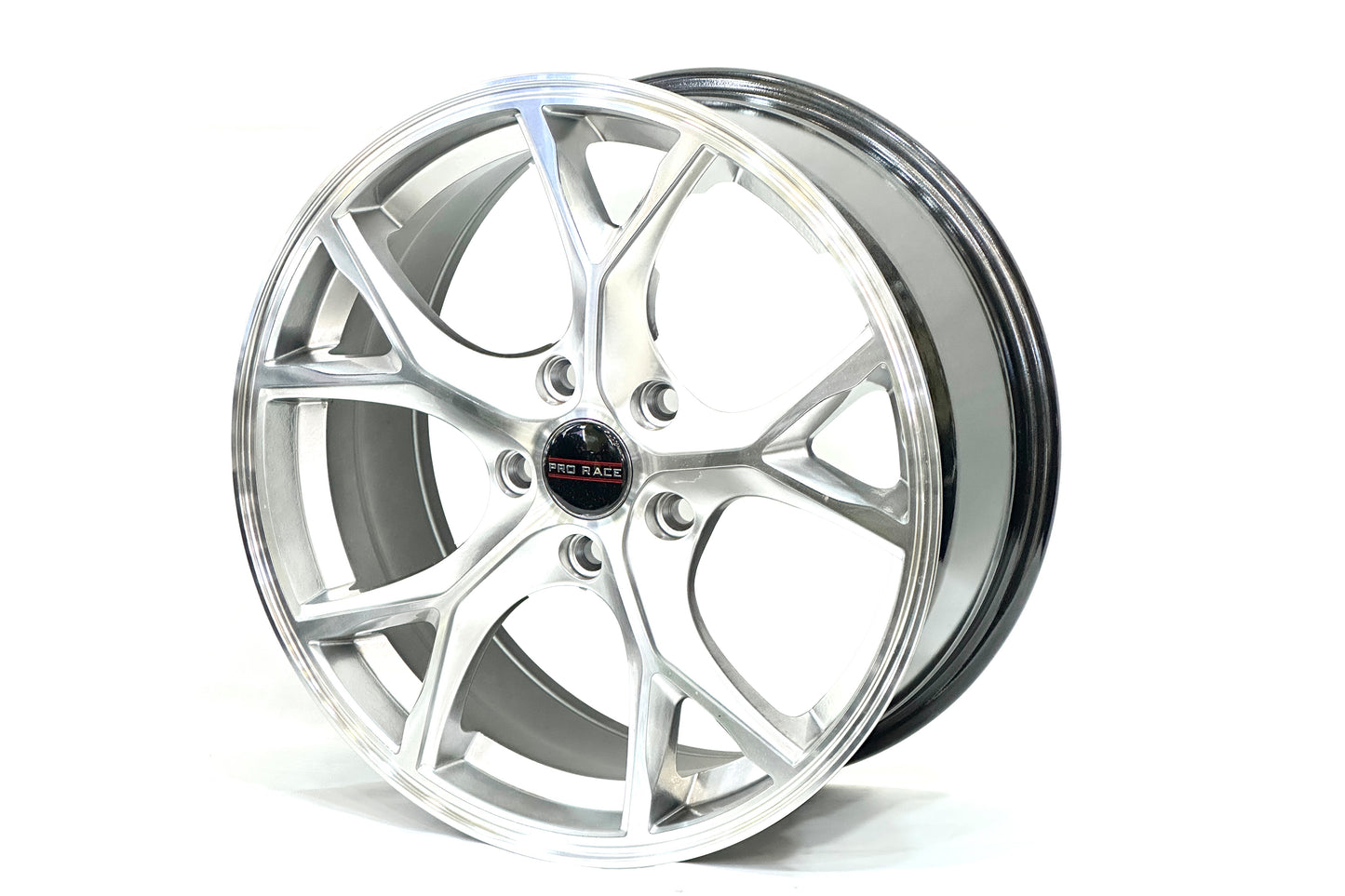Pro Race 17 inch 5 hole 114 PCD Tri-Arrow Super Silver