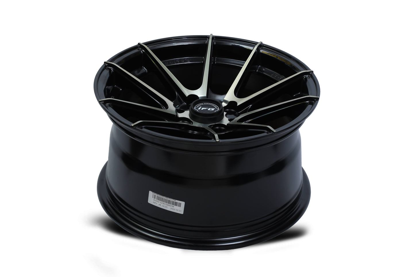 IFG 15 inch 8 hole Diamond Cut Black