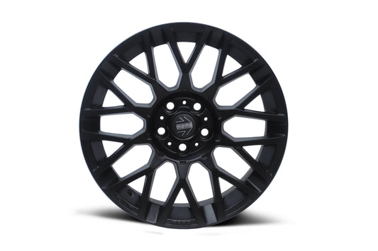Momo 16 inch 5 hole Deep Black Mechanics