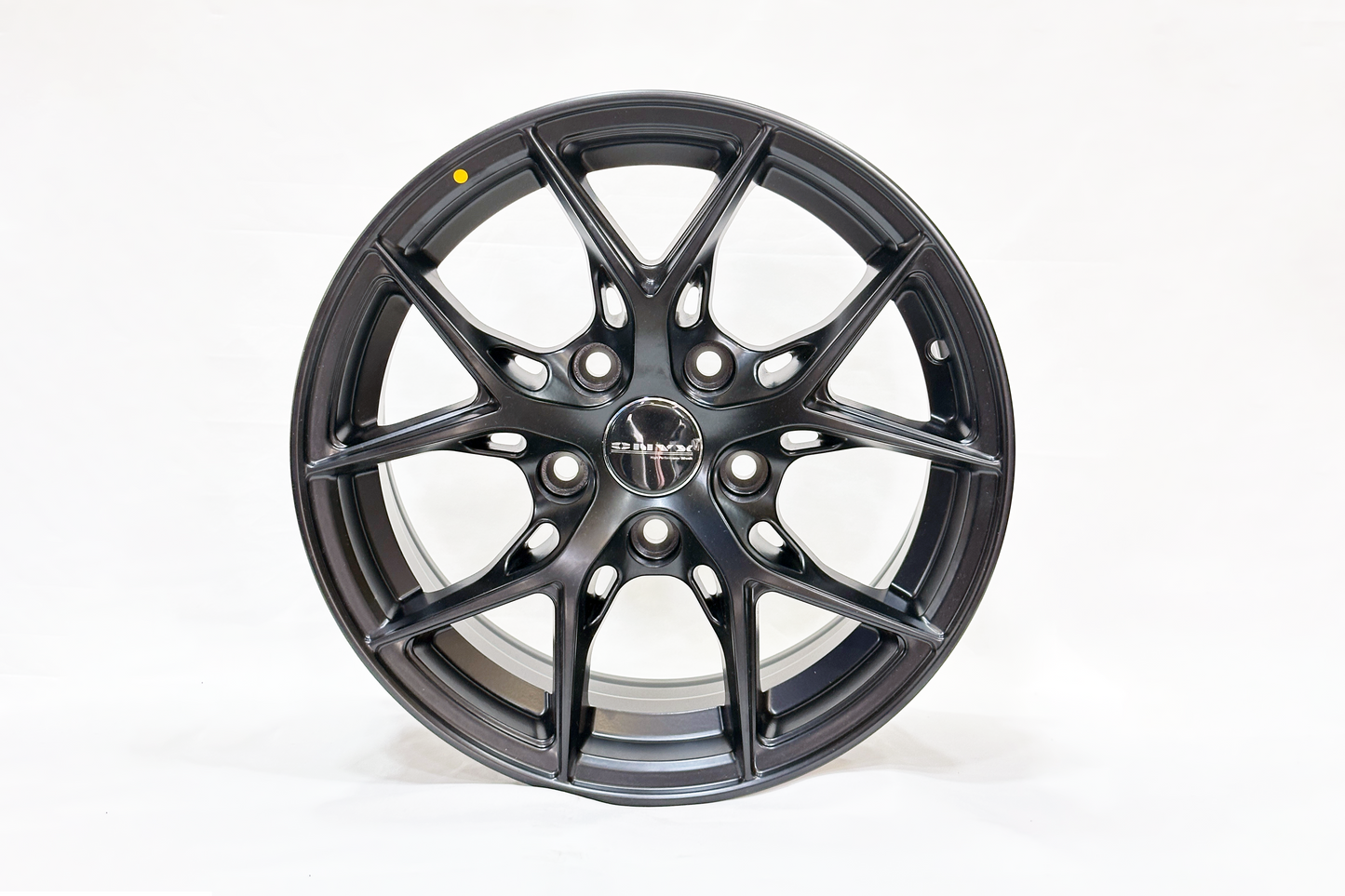 Onyx 02 15 Inch 4 Hole Matte Black