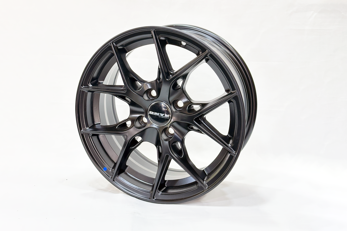 Onyx 02 15 Inch 4 Hole Matte Black