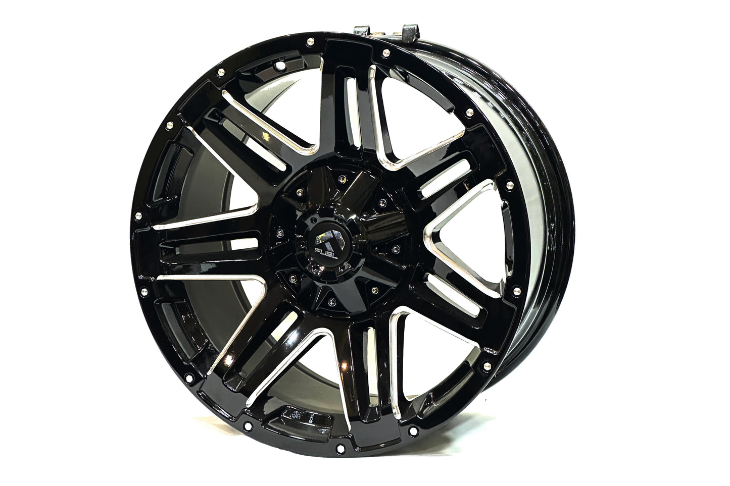 Fuel 18 inch 5 hole Dual Diamond Cut 7 Spokes