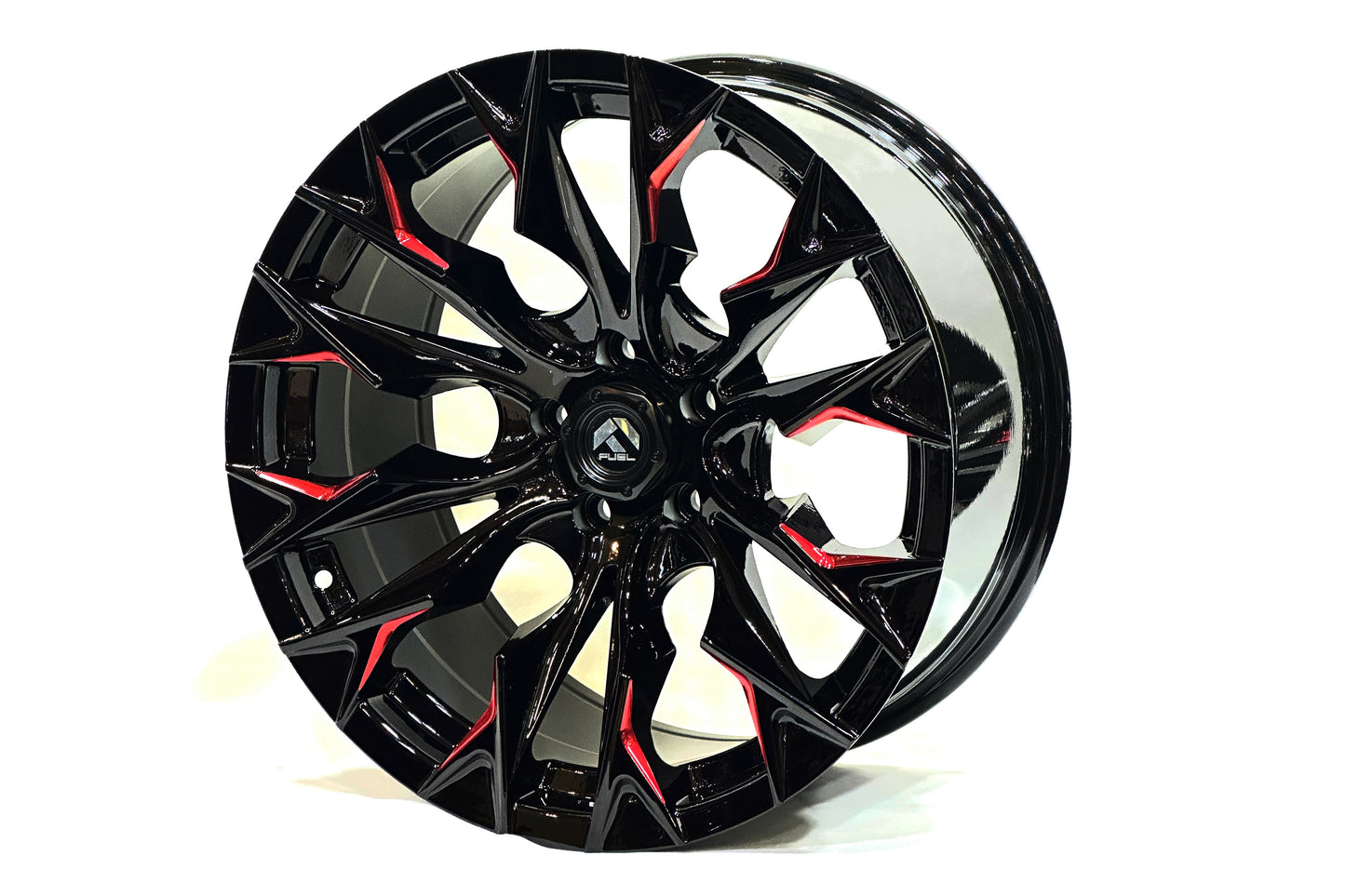 Fuel 18 inch 5 hole Spider Claw Spider Red Accent