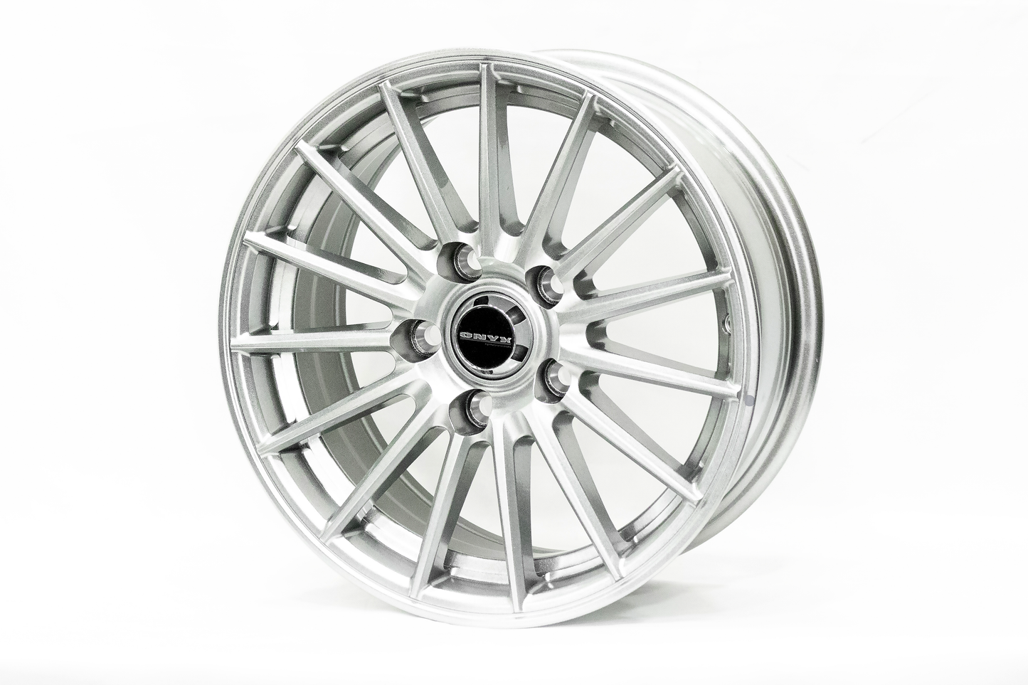 Onyx 03 15 inch 5 Hole Multispoke Hyper Silver